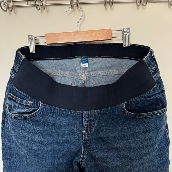 Old Navy Maternity O.G. Straight Front Low Panel Skinny Jeans - Picture 6 of 6